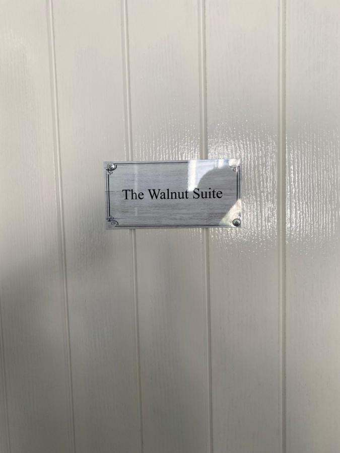 The Walnut Suite Lovely One Bedroom Flat In Stoke. Plymouth Ngoại thất bức ảnh