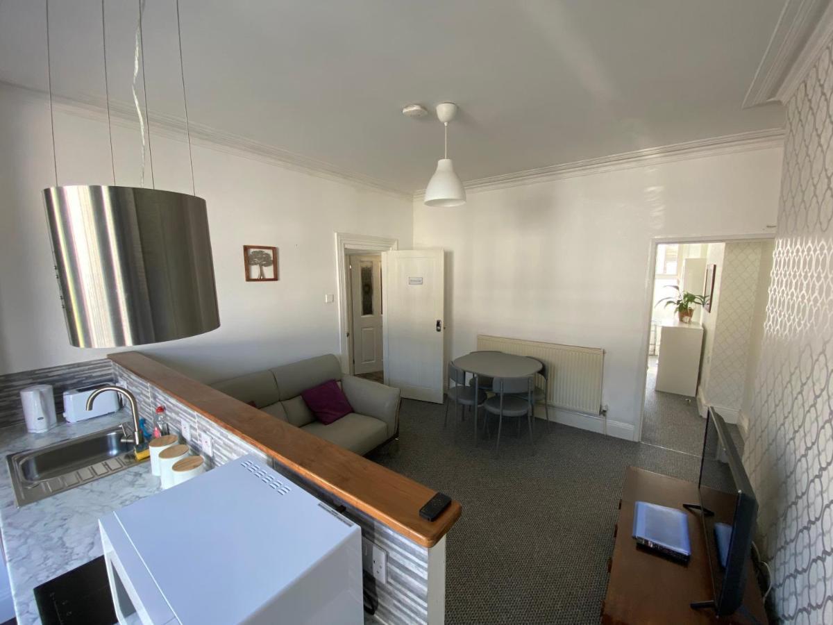 The Walnut Suite Lovely One Bedroom Flat In Stoke. Plymouth Ngoại thất bức ảnh